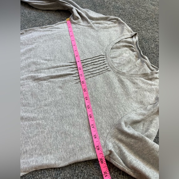 Lands’ End gray Top - Picture 5 of 8